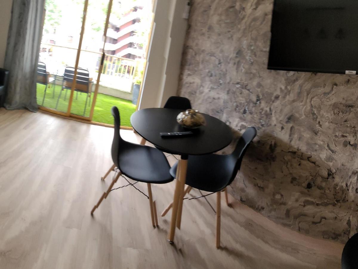 A Estrenar Preciosos Apartamentos Aparthotel Inter2, New Apartments Ln Aparthotel 12 Months Open! Self Check In! Reserva Garaje! サロウ エクステリア 写真